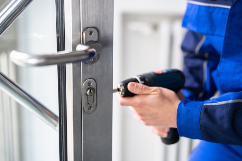 commercial locksmith